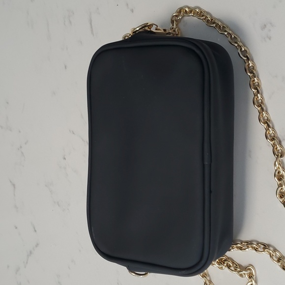 💖AUTHENTIC VERSACE NEOPRENE POUCH CONVERTED IN A CROSSBODY 💖 - Picture 6 of 7